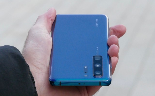 الكشف مبكرا عن تصميم هاتف Huawei P40 3